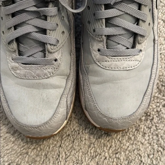 Nike Air Max Gray Sneakers 7.5 - Picture 3 of 9